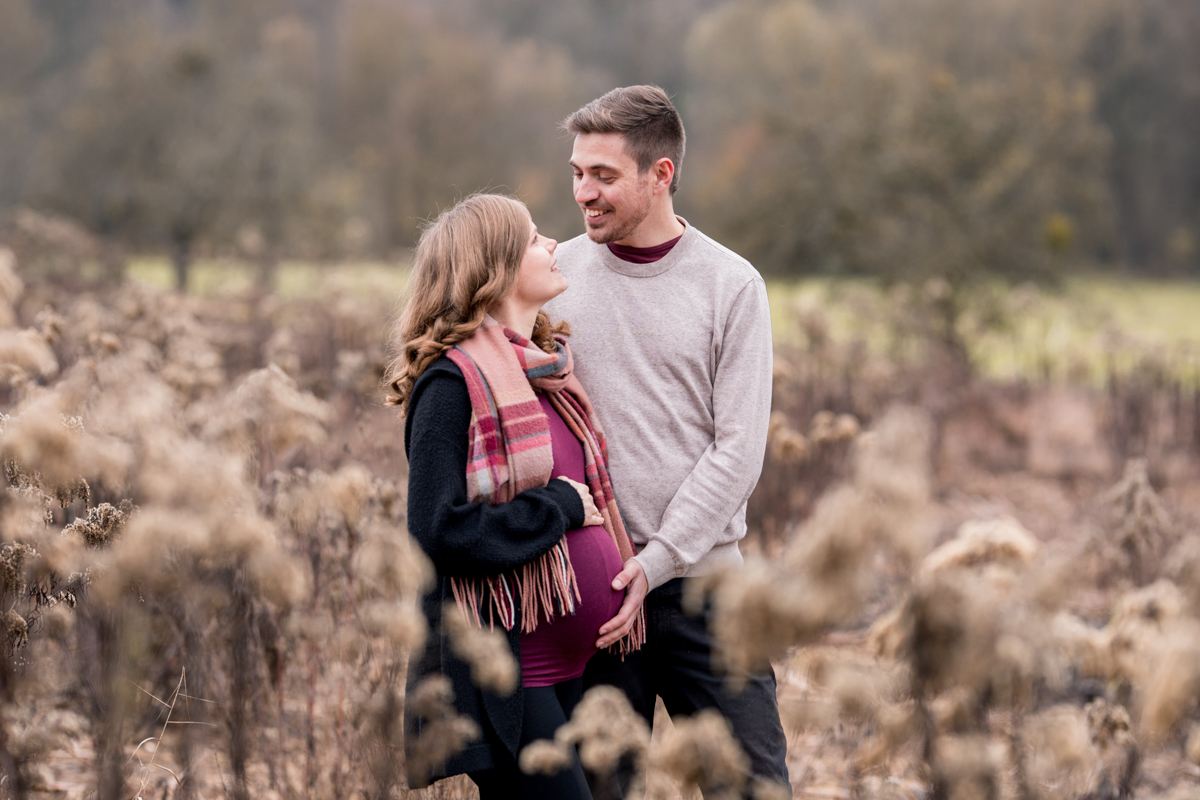 Babybauch Shooting im Winter im Markgraeflerland