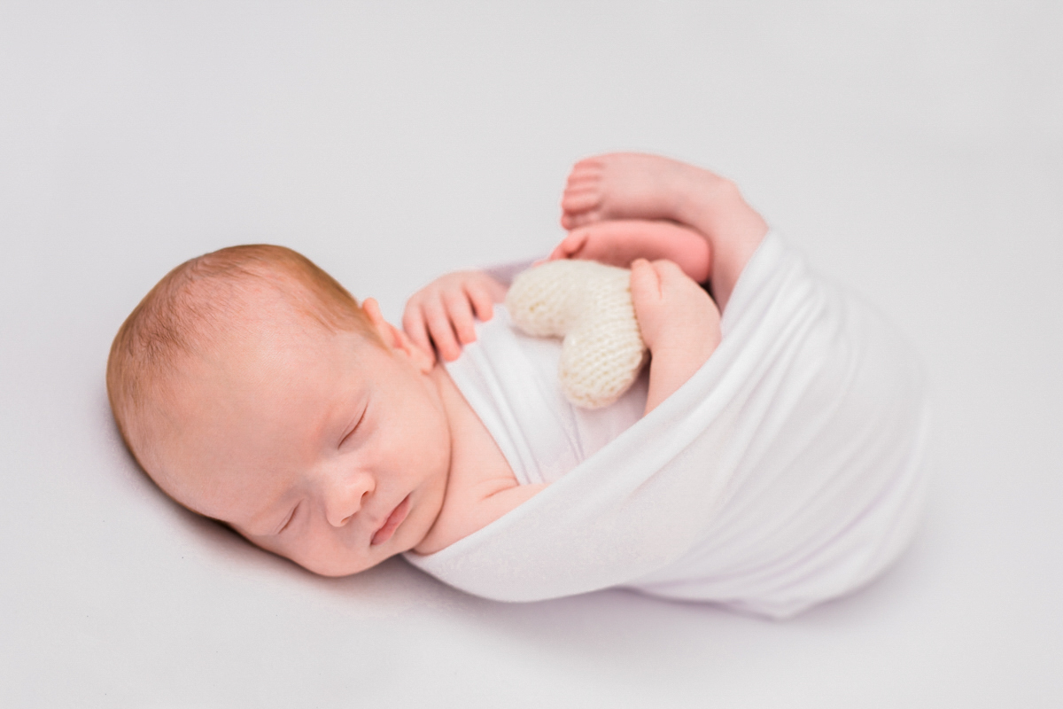 modern zeitlos Fotoshooting Newborn Baby Muellheim Loerrach